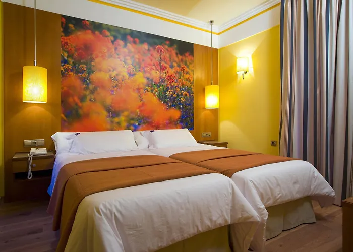 Suites Gran Via 44